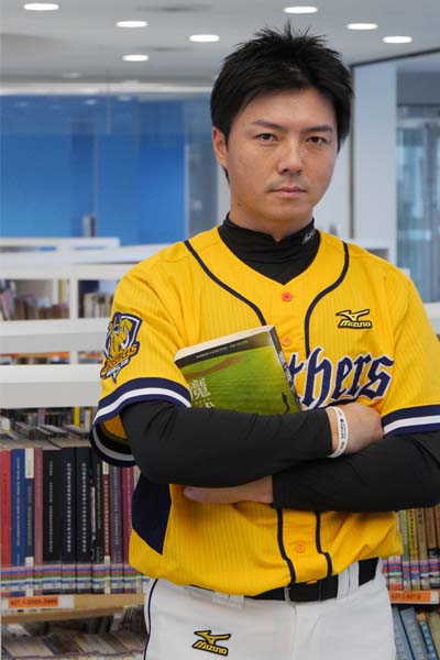 代言球星─中信兄弟棒球隊 周思齊